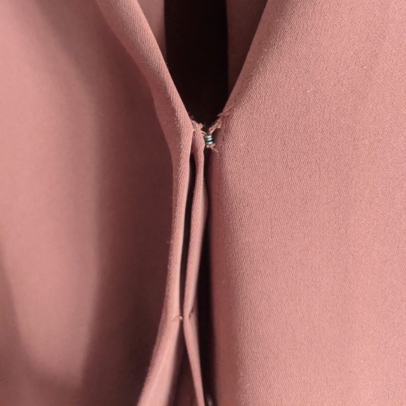 Aritzia Babaton Blush Blouse - Picture 2 of 7